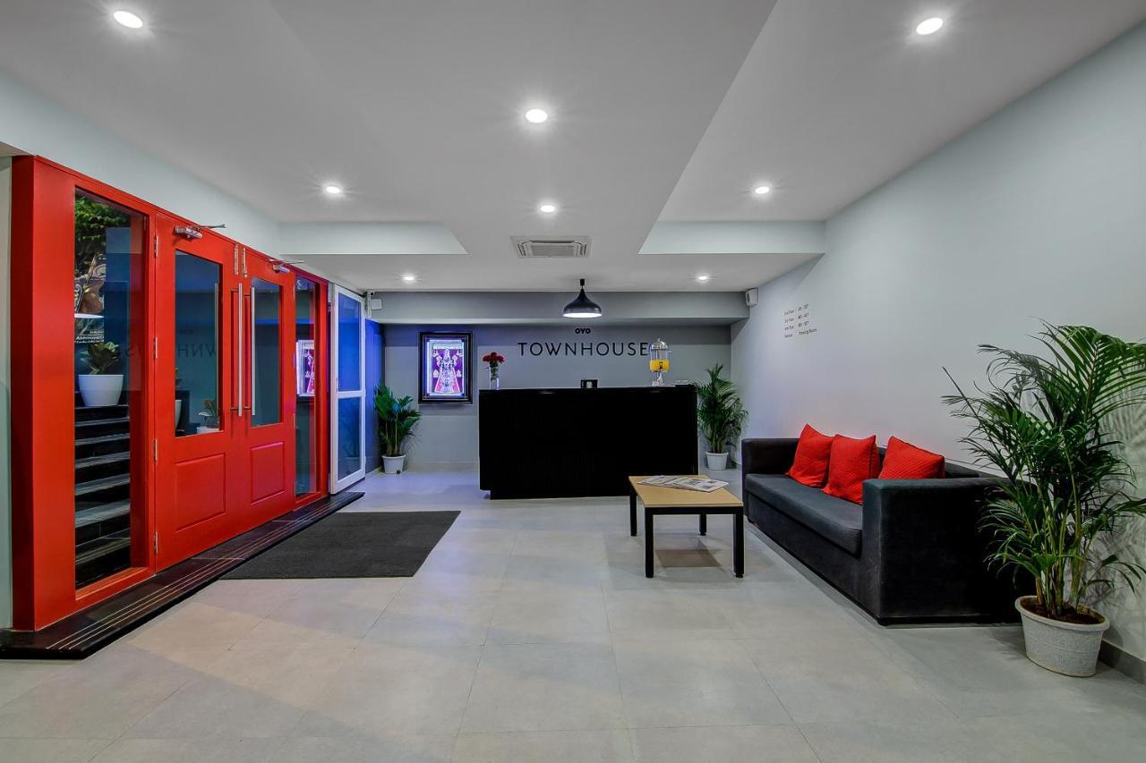 Super Townhouse Global Village Tech Park Near Kengeri Bus Terminal Metro Station Bengaluru Kültér fotó